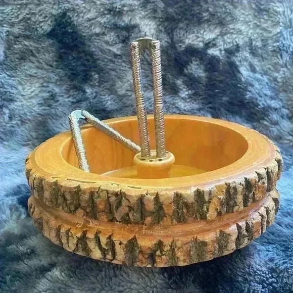 Vintage Nut Bowl  with nut crackers - Picture 2 of 15